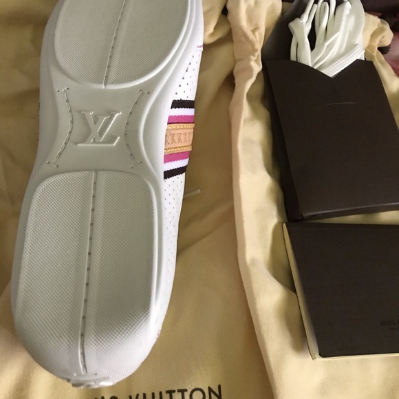 Louis Vuitton sneaker - Picture 2 of 4